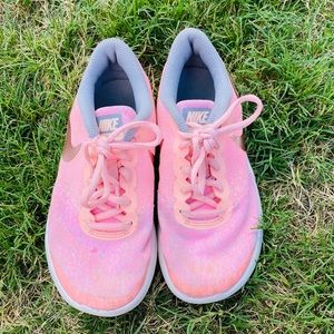 Pink nike shoes